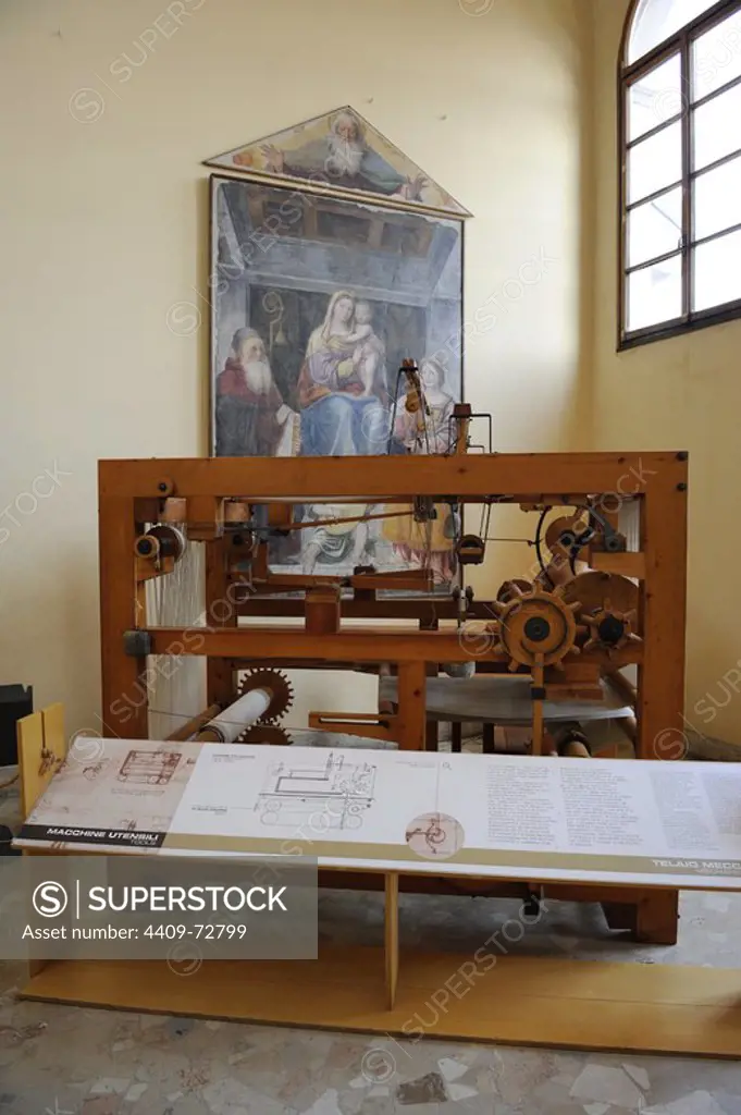 Renaissance. Study of Leonardo da Vinci. Weaving machines. Mechanical loom. 15th century. Model. The Science and Technology Museum Leonardo da Vinci. Milan. Italy.