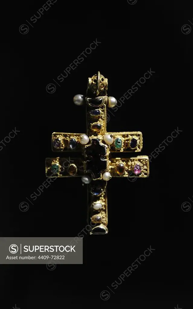 The Roskilde Cross. C.1100. Byzantine reliquary cross of gold. Contains a splinter of the Holy Cross. Found in the rood arch crucifix of Roskilde Cathedral. National Museum. Copenhagen. Denmark.
