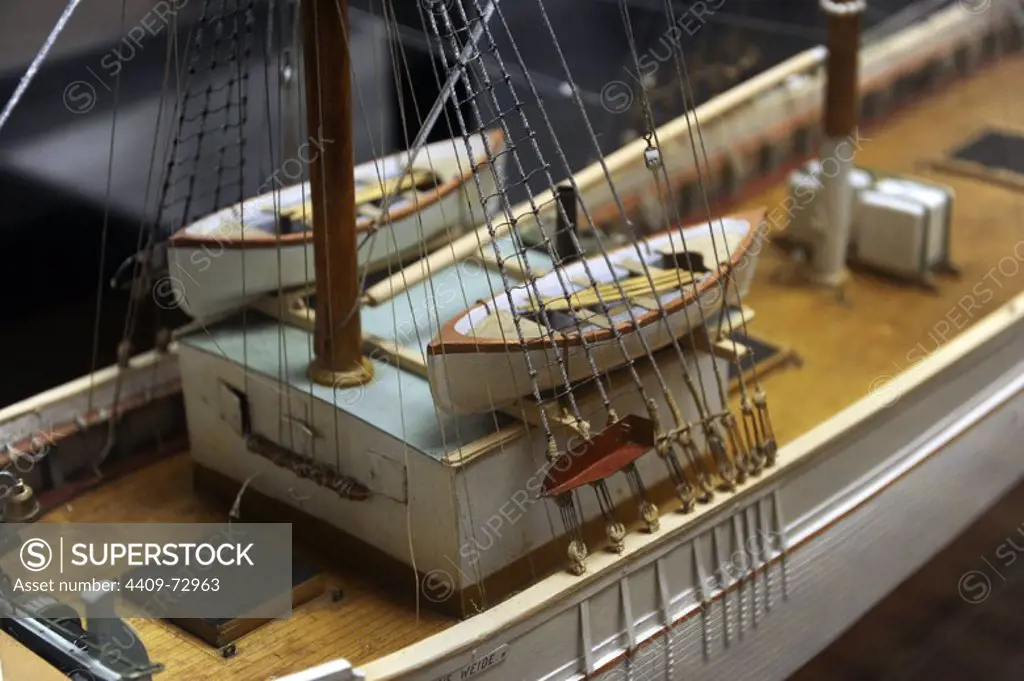 Andreas Weide Brigantine, 1881. Model by A. Bernhards, 1930. Scala: 1:25. Museum of History and Navigation. Riga. Latvia.