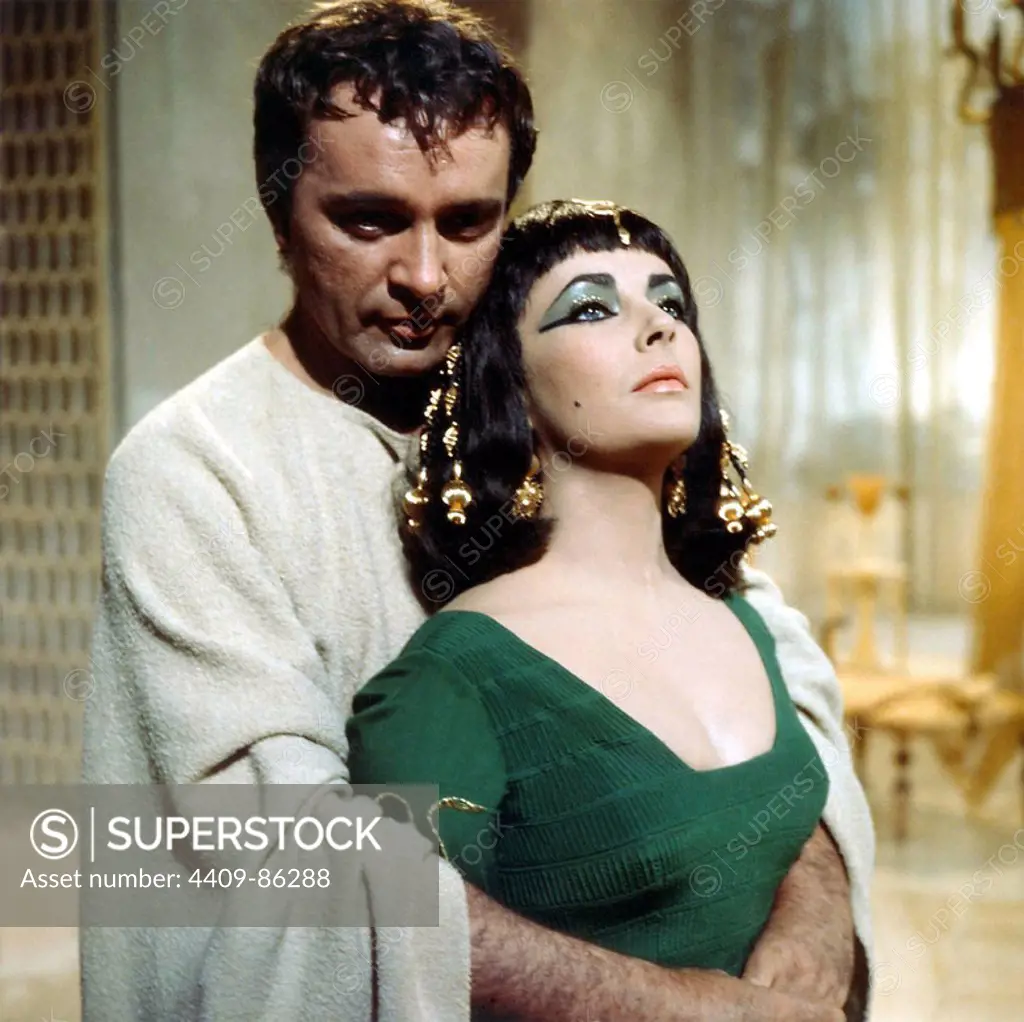 ELIZABETH TAYLOR and RICHARD BURTON in CLEOPATRA (1963), directed by JOSEPH L. MANKIEWICZ.
