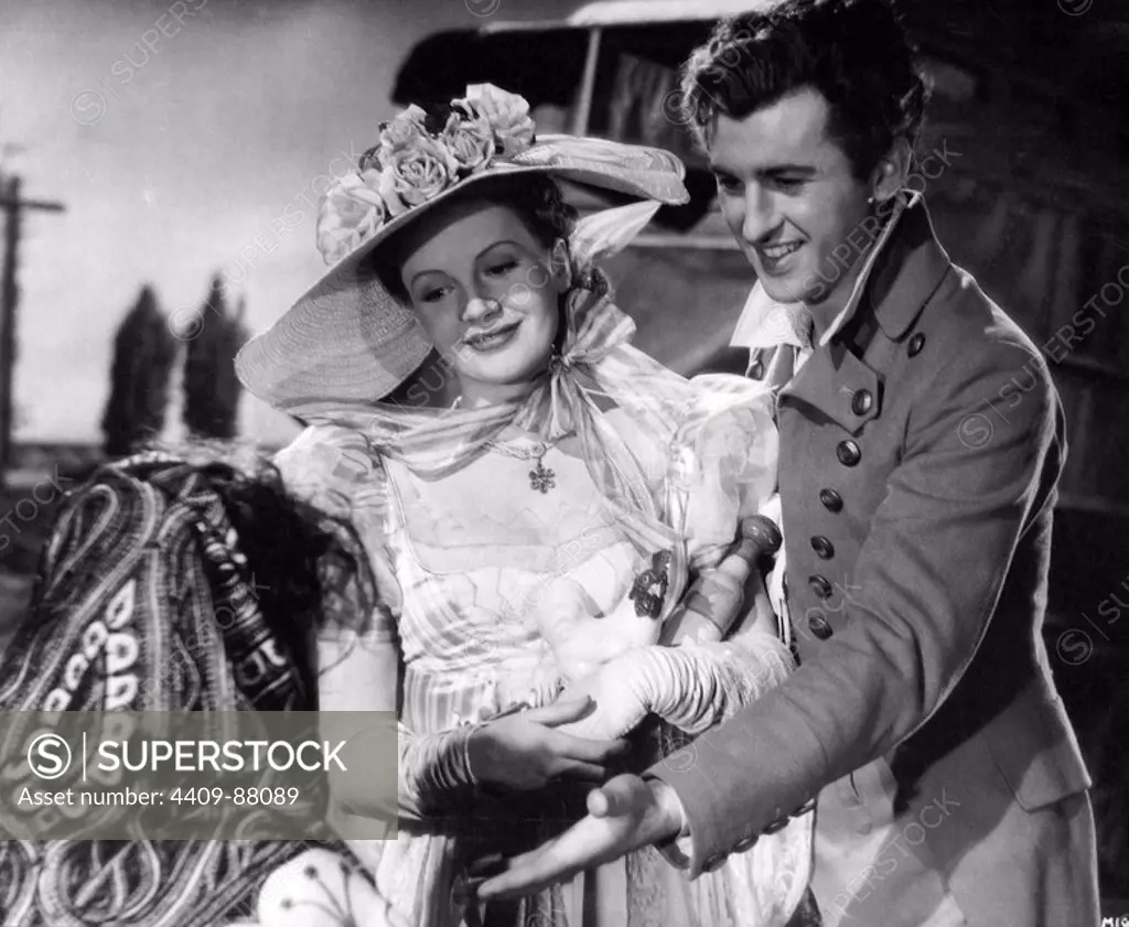 STEWART GRANGER and PHYLLIS CALVERT in THE MAN IN GREY (1943), directed by LESLIE ARLISS.