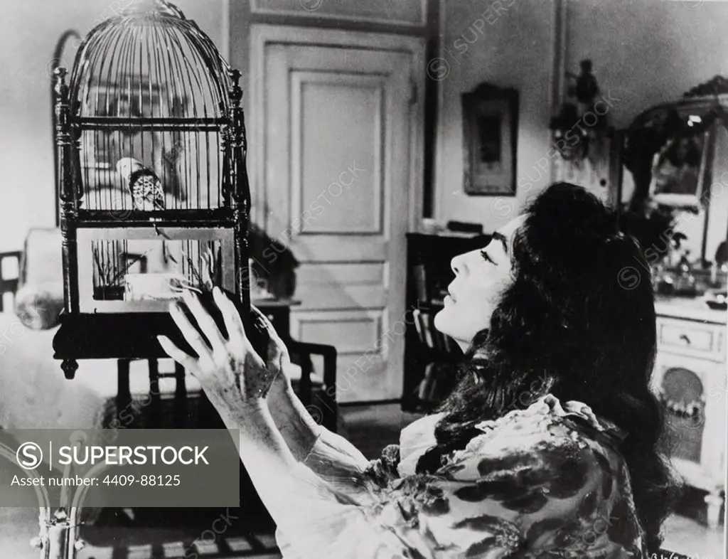 JOAN CRAWFORD in WHAT EVER HAPPENED TO BABY JANE (1962), directed by ROBERT ALDRICH.