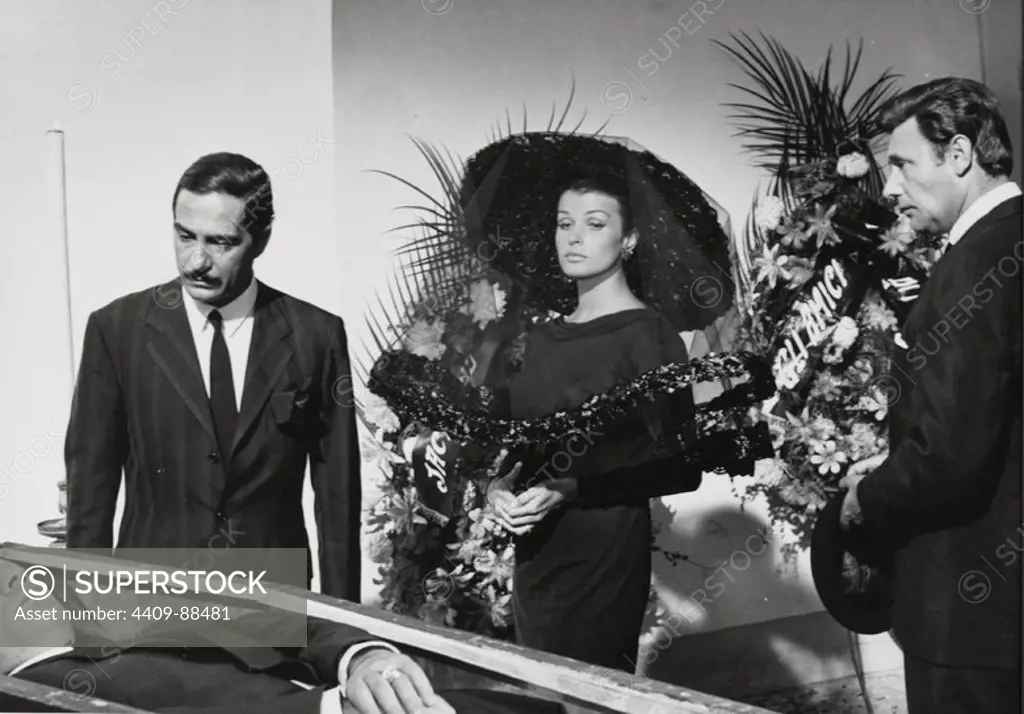 HARRY GUARDINO, NINO MANFREDI and SENTA BERGER in THE TREASURE OF SAN GENNARO (1966) -Original title: OPERAZIONE SAN GENNARO-, directed by DINO RISI.