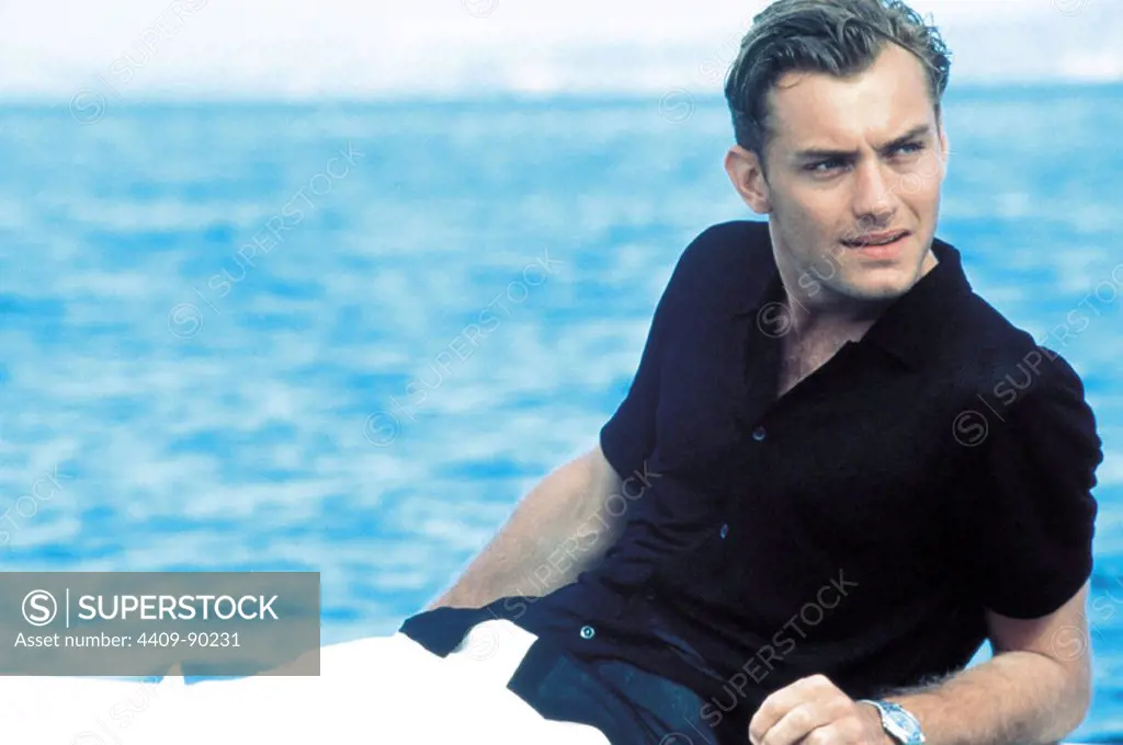 JUDE LAW in THE TALENTED MR. RIPLEY (1999), directed by ANTHONY MINGHELLA.