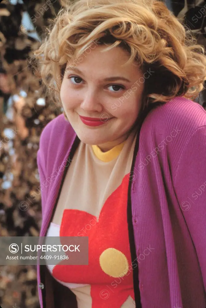 DREW BARRYMORE in NEVER BEEN KISSED (1999), directed by RAJA GOSNELL.