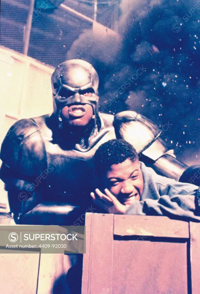 SHAQUILLE O'NEAL and RAY J in STEEL (1997), directed by KENNETH JOHNSON.
