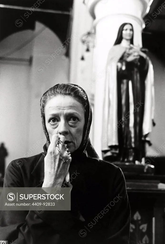MAGGIE SMITH in THE LONELY PASSION OF JUDITH HEARNE (1987), directed by JACK CLAYTON.