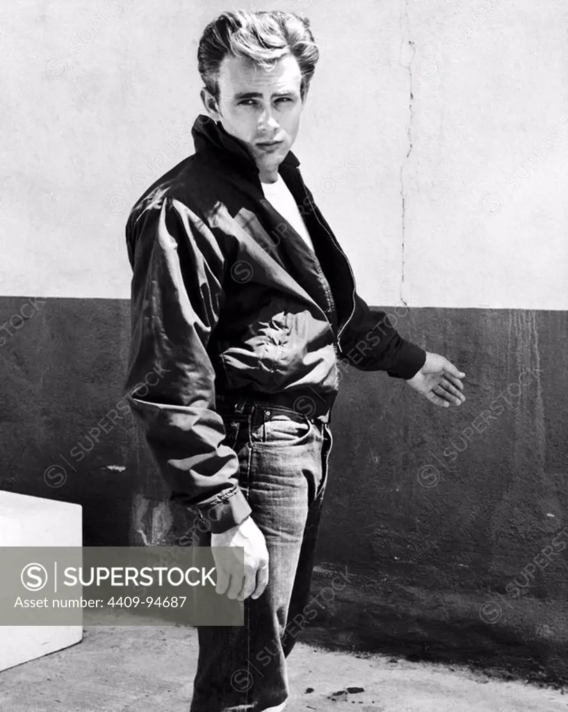 JAMES DEAN in REBEL WITHOUT A CAUSE (1955), directed by NICHOLAS RAY.