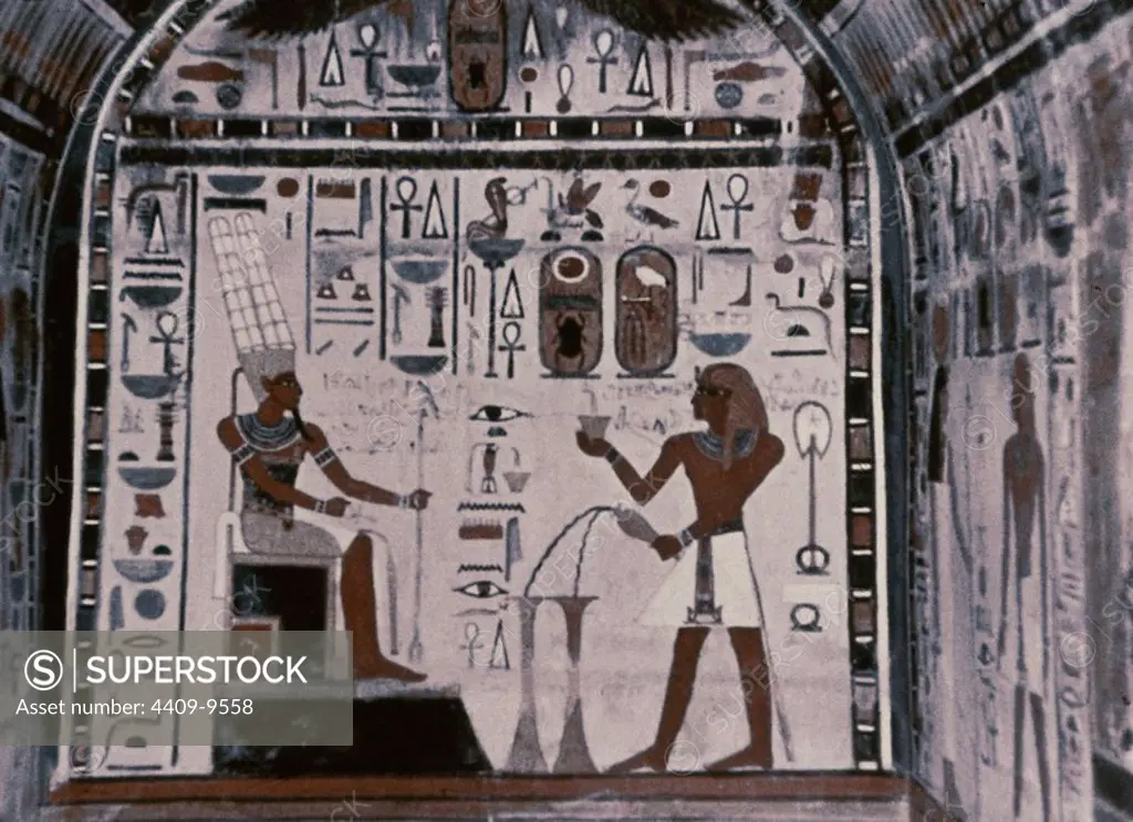 CAPILLA DE TUTMOSIS III - EL DIOS AMON RECOBE A TUTMOSIS III. Location: EGYPTIAN MUSEUM. KAIRO. EGYPT.