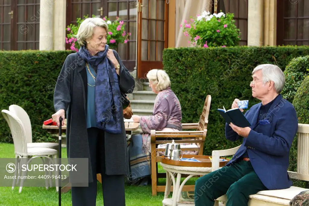 MAGGIE SMITH and TOM COURTENAY in QUARTET (2012), directed by DUSTIN HOFFMAN and JULIA SOLOMONOFF.