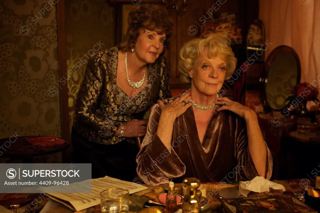 PAULINE COLLINS and MAGGIE SMITH in QUARTET (2012), directed by DUSTIN HOFFMAN and JULIA SOLOMONOFF.