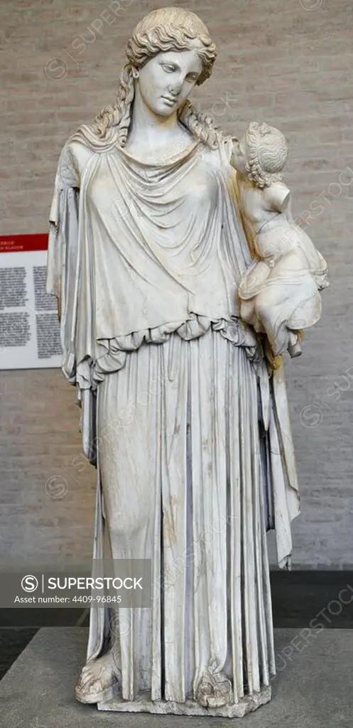 Greek art. Eirene, goodess of Peace and , as mother of Pluto, of Prosperity. Roman sculpture after an original of 370 BC, which stood in the market place of Athens. Glyptothek. Munich. Germany.