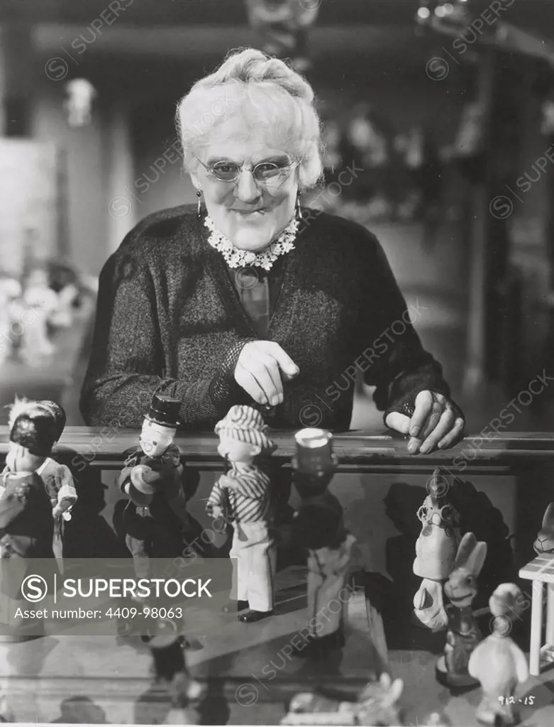 LIONEL BARRYMORE in DEVIL DOLL (1936) -Original title: THE DEVIL DOLL-, directed by TOD BROWNING.