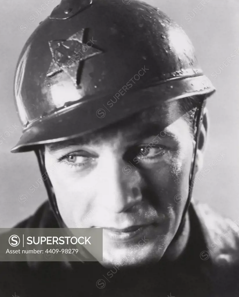 GARY COOPER in A FAREWELL TO ARMS (1932), directed by FRANK BORZAGE.