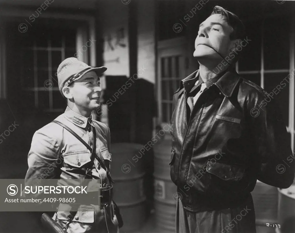 ABNER BIBERMAN and RANDOLPH SCOTT in BOMBARDIER (1943), directed by RICHARD WALLACE.