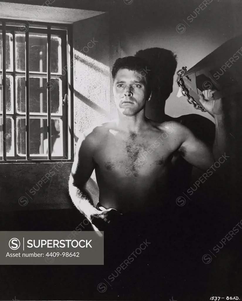 BURT LANCASTER in BRUTE FORCE (1947), directed by JULES DASSIN.
