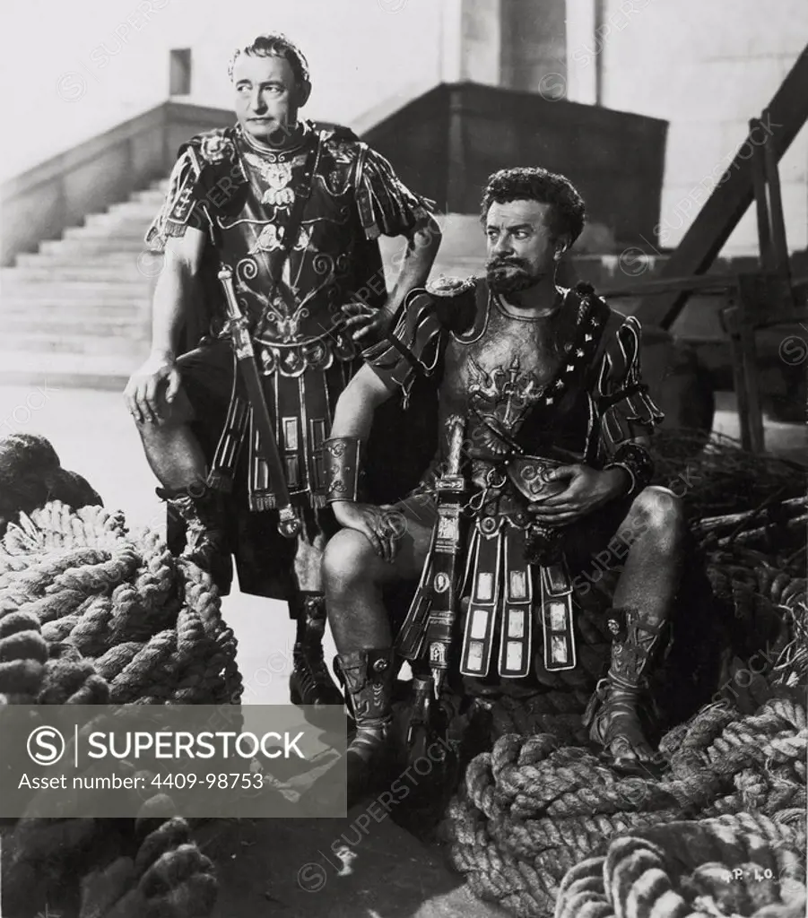 CLAUDE RAINS and BASIL SYDNEY in CAESAR AND CLEOPATRA (1945).
