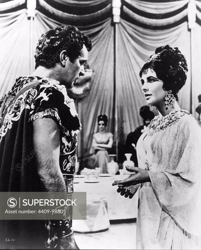 ELIZABETH TAYLOR and RICHARD BURTON in CLEOPATRA (1963), directed by JOSEPH L. MANKIEWICZ.