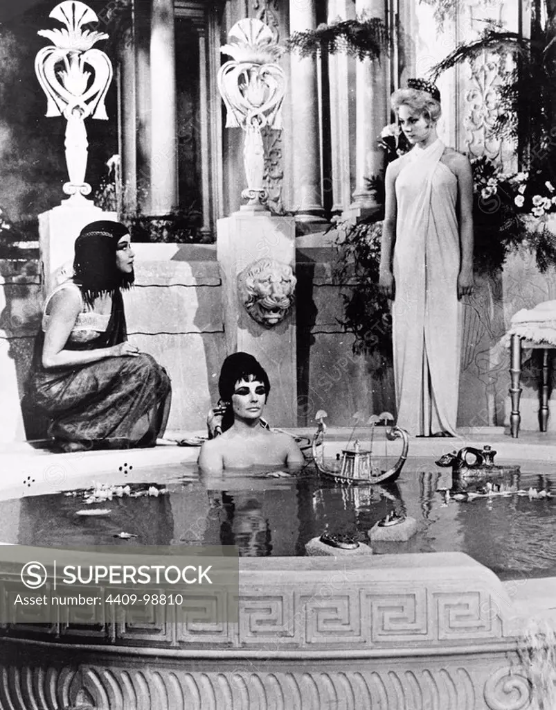 ELIZABETH TAYLOR in CLEOPATRA (1963), directed by JOSEPH L. MANKIEWICZ.