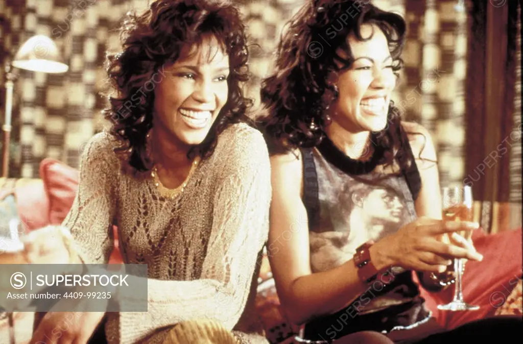 WHITNEY HOUSTON and LORETTA DEVINE in WAITING TO EXHALE (1995), directed by FOREST WHITAKER.