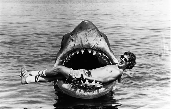 STEVEN SPIELBERG in JAWS (1975), directed by STEVEN SPIELBERG.
