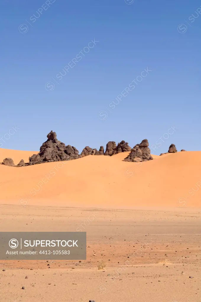 Massive Akakus Sahara Desert Fezzan Libya