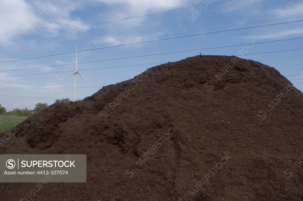 Compost riddled center recovery of green waste France