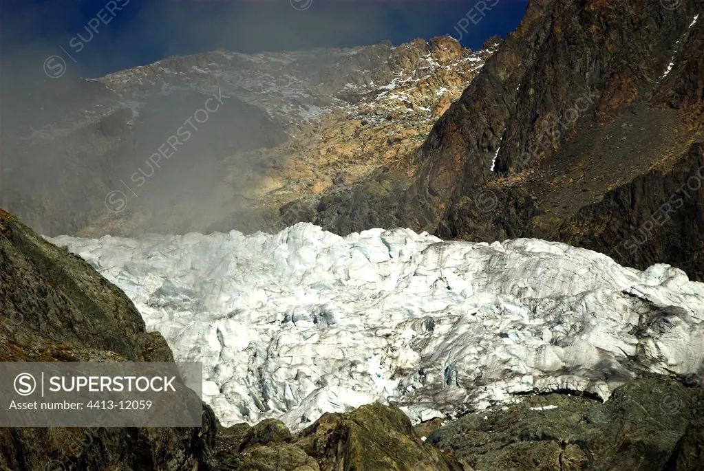 Ecrins massif and white Glacier in Autumn