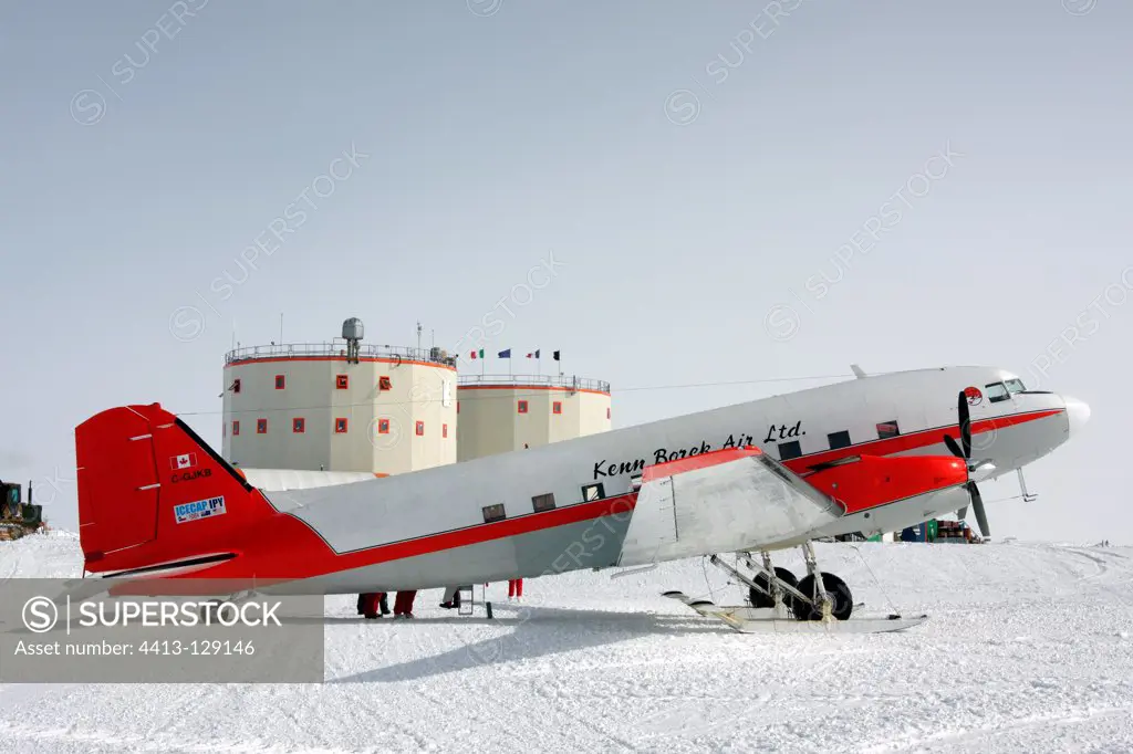DC3 aircraft Franco-Italian Concordia Station Antarctica