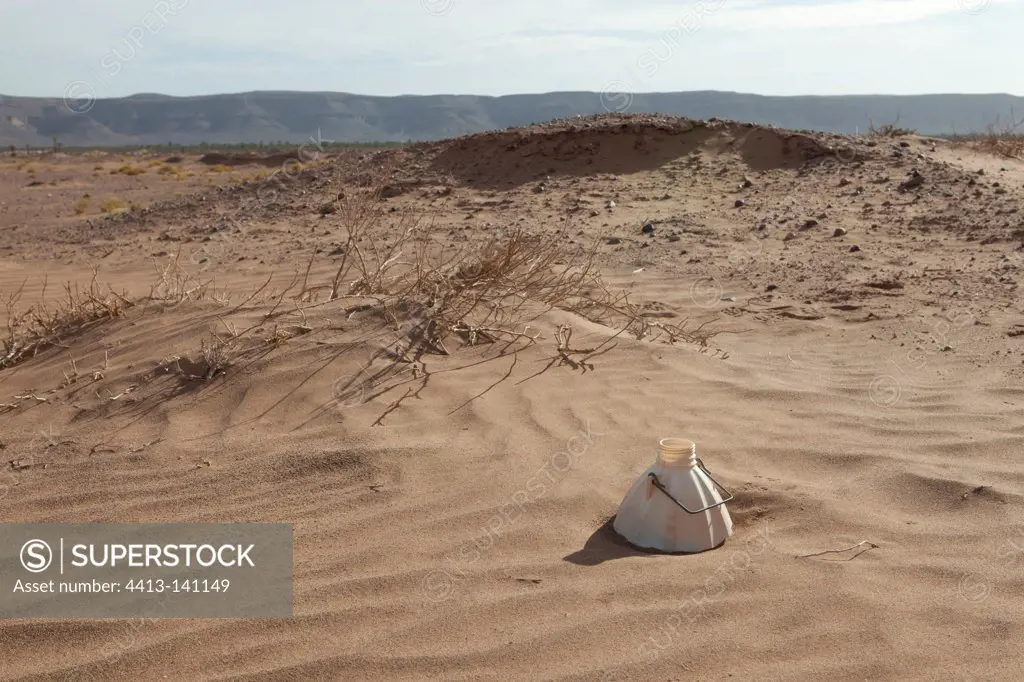 Plastic pollution in the Draa Valley in Morocco