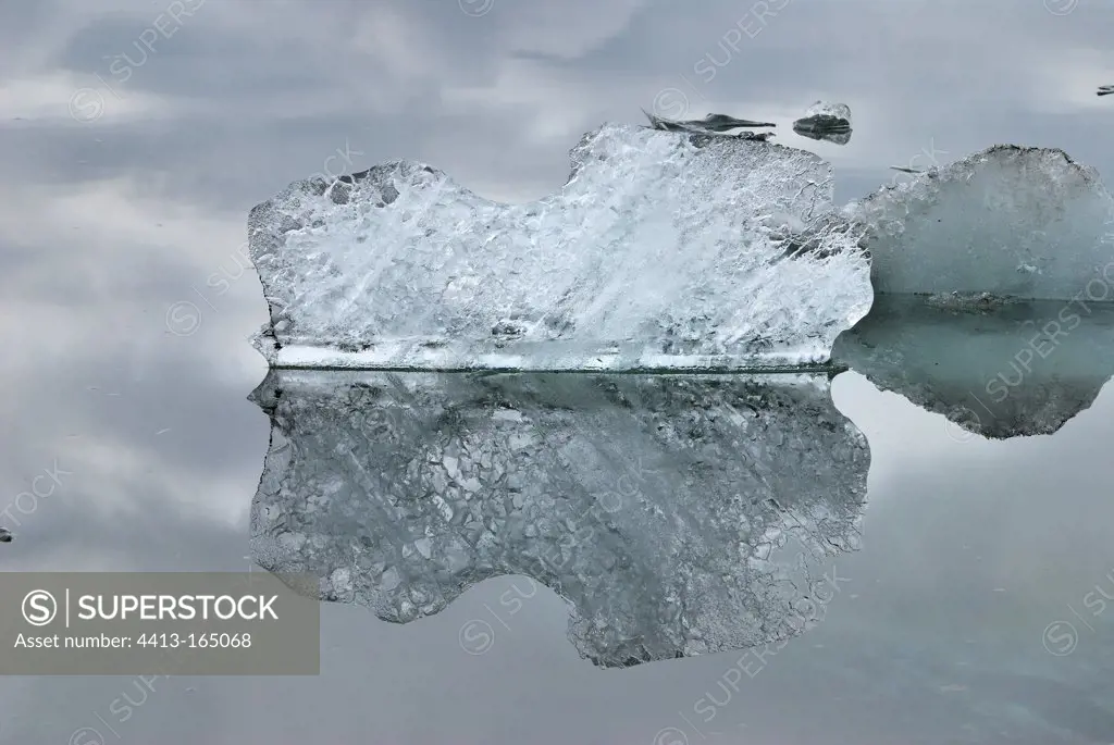 Blocks of ice on the glacier lake Jökulsárlón in Iceland