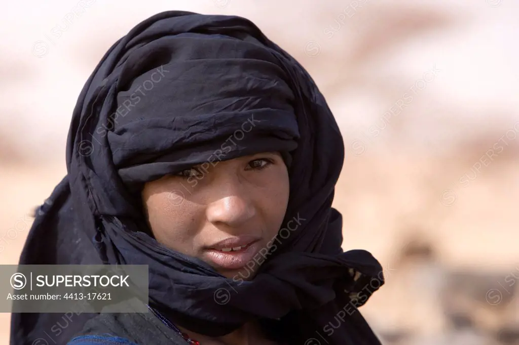 Tuareg young woman Desert of Tenere Niger