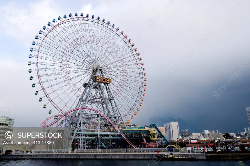 Larger wheel of the world Yokohama Japan