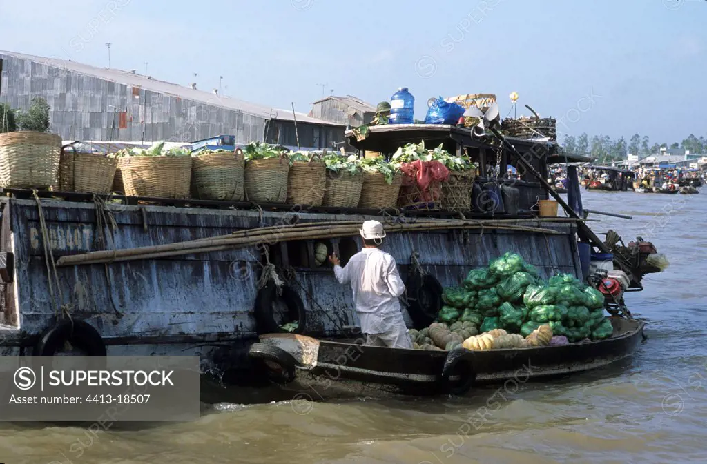 Cai Rang floating market Mekong delta Vietnam
