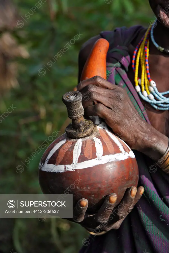 Surma calabash pipe Ethiopia