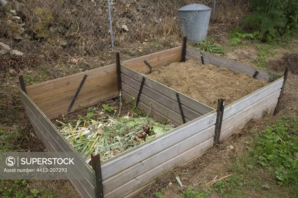 Mowing of lawns and vegetable waste into double compost bins