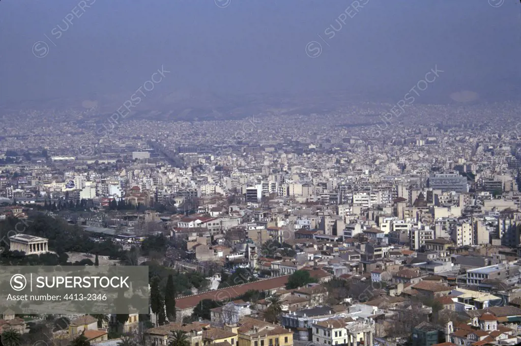 Smog to the top of the Town of Athens Greece