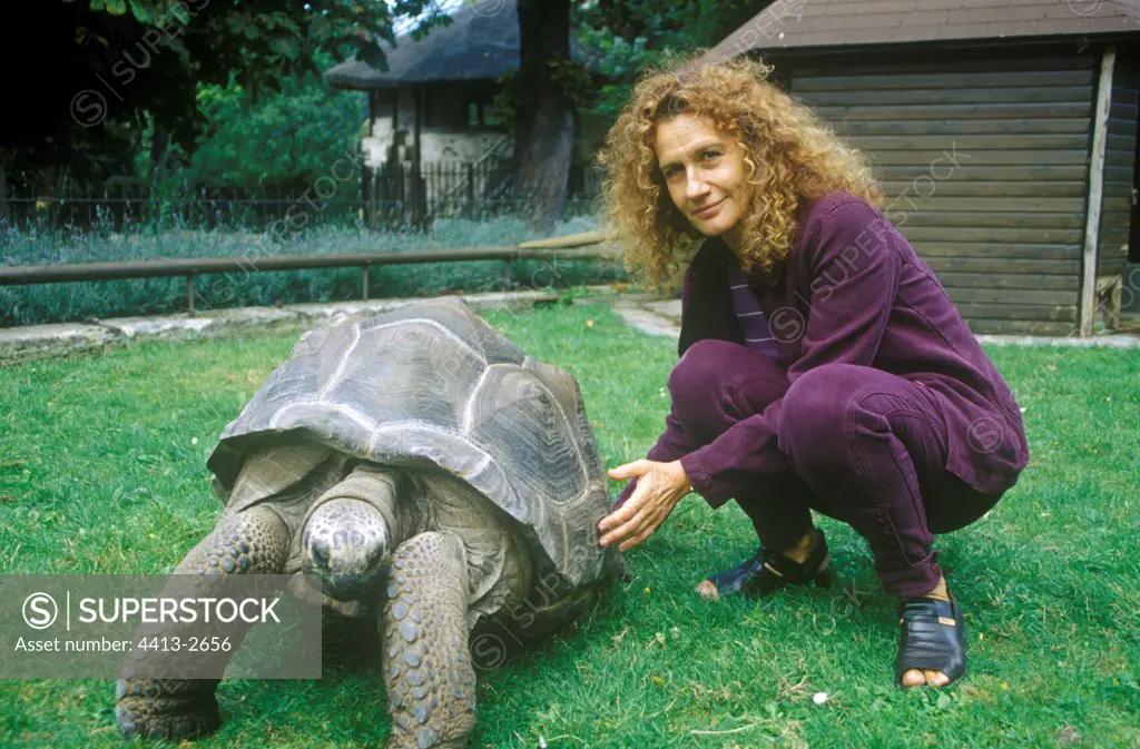 Marie-Claude Bomsel and tortoise Paris France