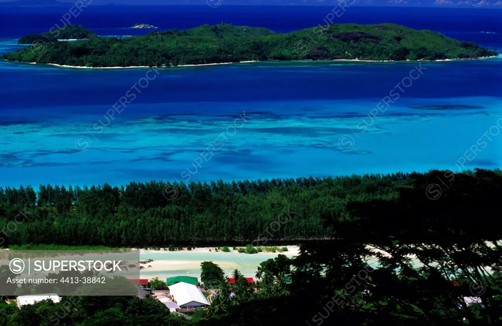 Anonyme island and Mahé island houses in the Seychelles