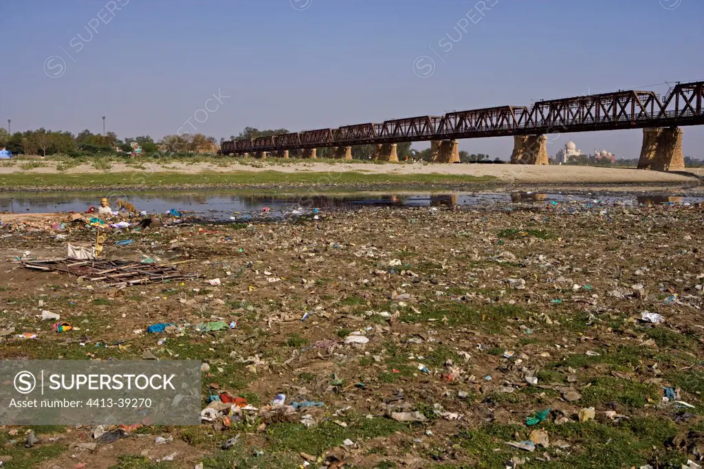 Polluted banks of the Yamouna river Agra Uttar Pradesh
