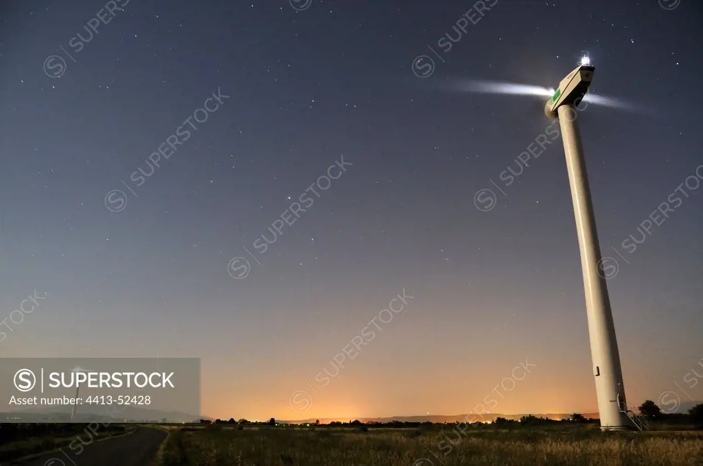 Windmill under the moonlight Site de Luc sur Orbieu France