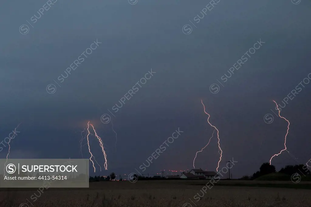 Multiple lightning strikes on the Pilat foothills France