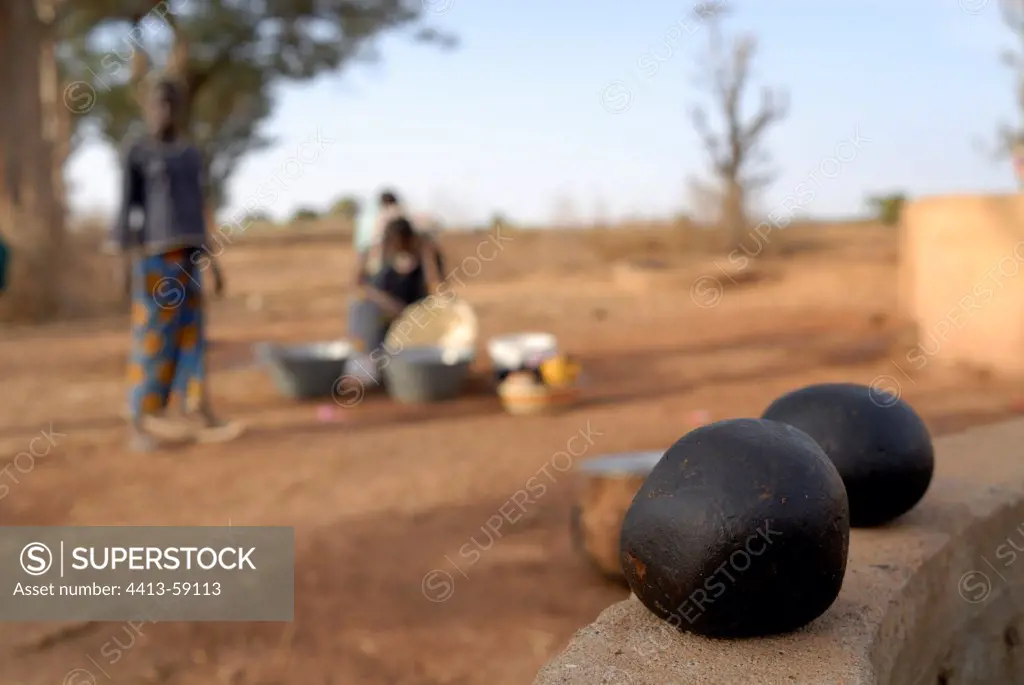 Ball of soap-based Mil Dialabougou Mali