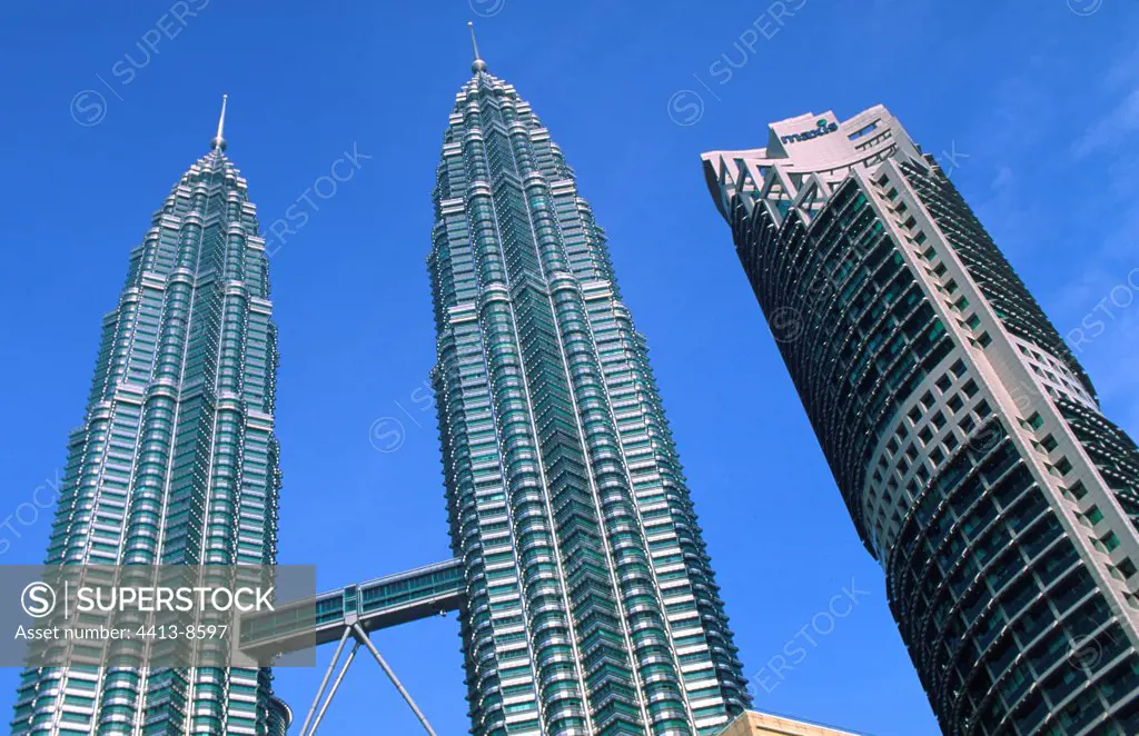 The Petronas turns in Kuala-Lumpur Malaysia