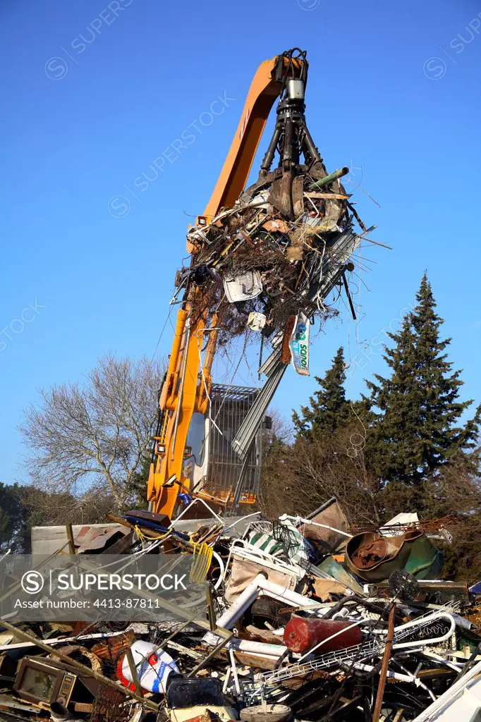 Jib crane in a centre of metal recycling