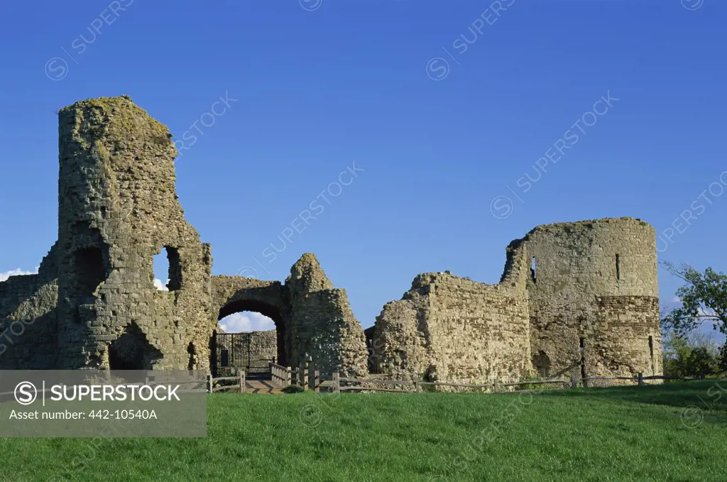Ruins of a castle, Pevensey Castle, East Sussex, England