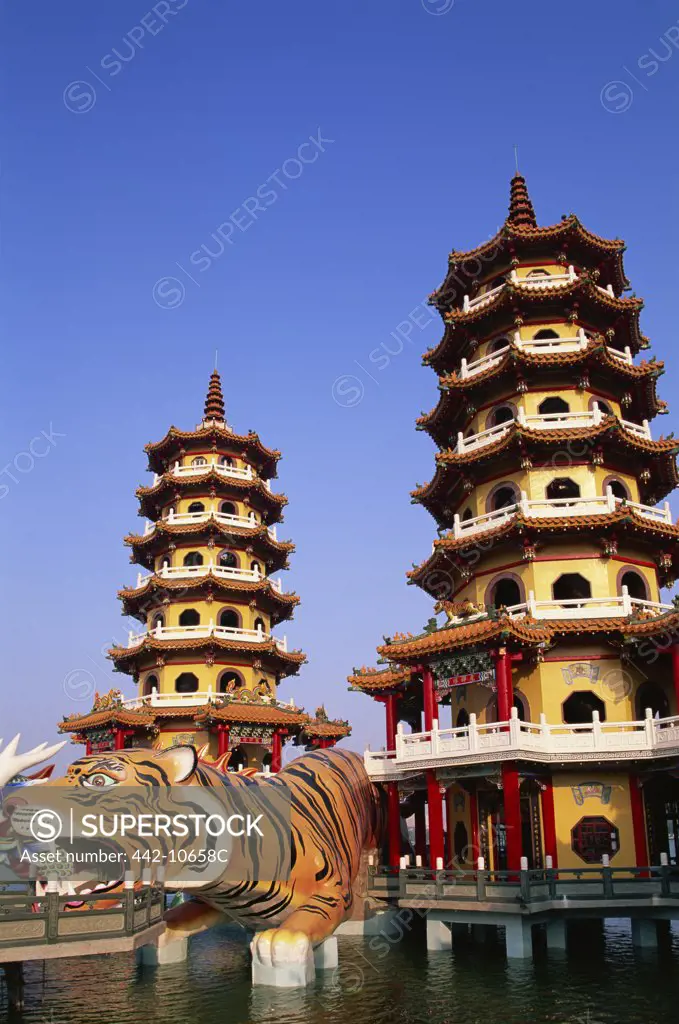 Taiwan,Kaohsiung,Lotus Lake,Dragon and Tiger Pagodas