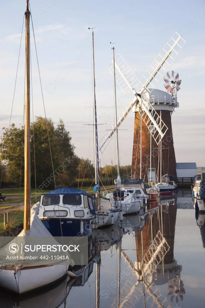 Drainage windmill at the riverside, Horsey Windpump, Horsey, Norfolk, East Anglia, England