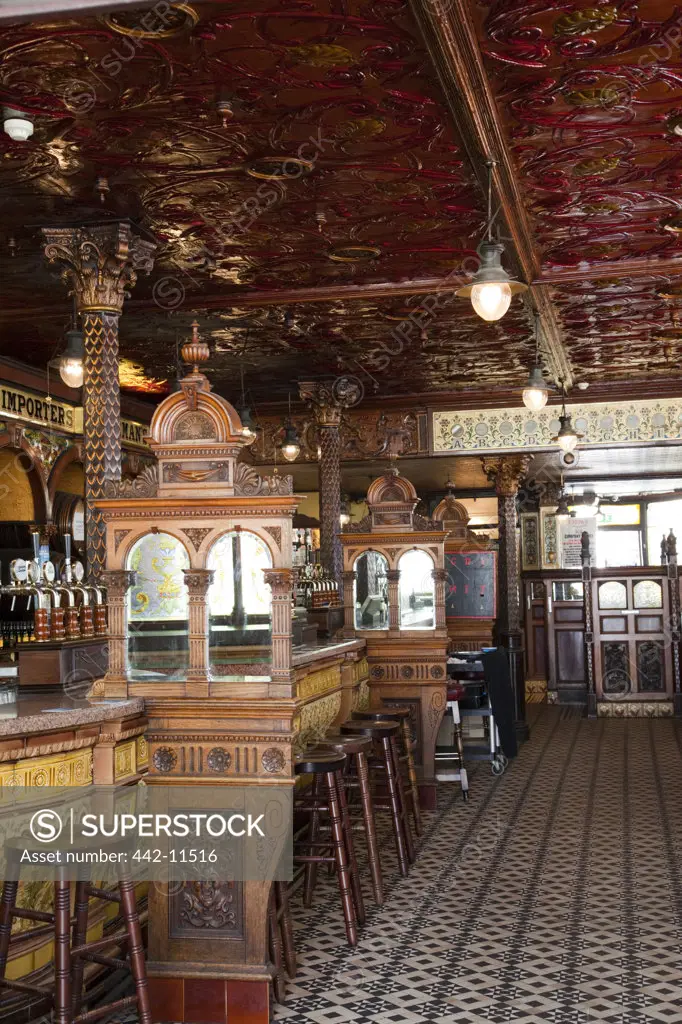 UK, Northern Ireland, Belfast, Interior of the Crown Liquor Saloon