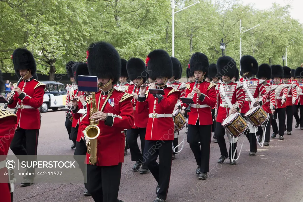 UK, England, London, Changing of the Guard, marching band on street
